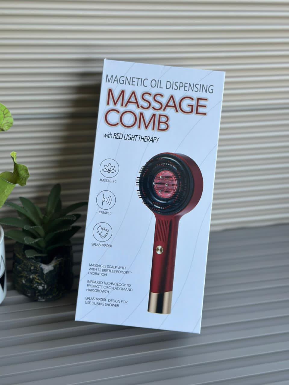 Magnetic oil dispenser massage comb