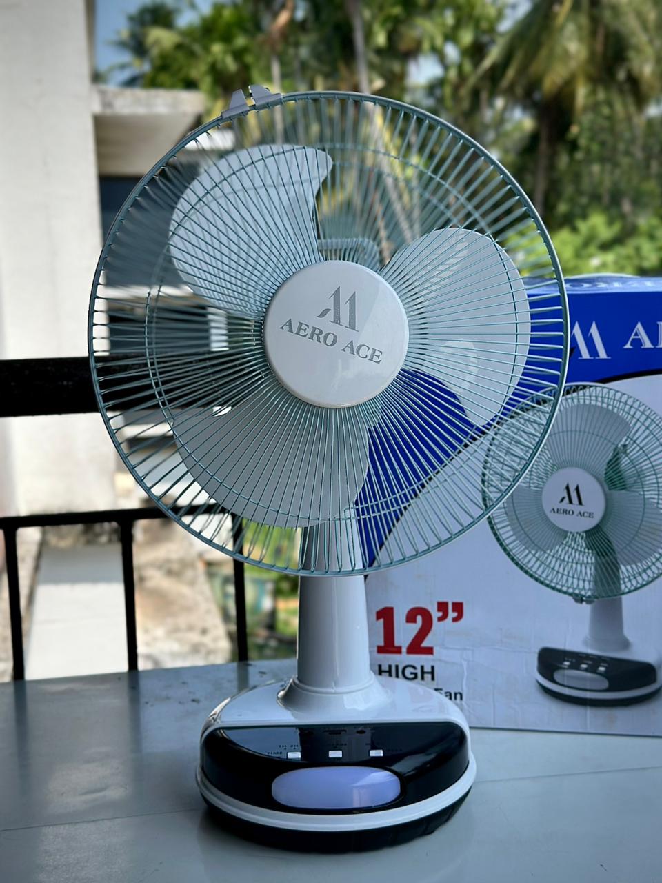 Table top mini table fan